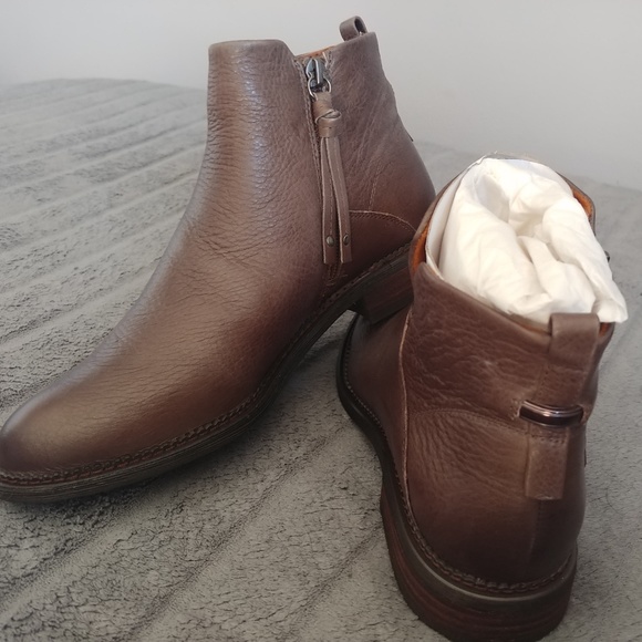BRAND NEW Franco Sarto Hyla Booties/Ankle Boots - Picture 4 of 8